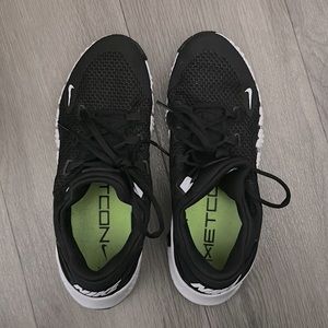 Nike Free Metcon 4 - Women’s Size 9